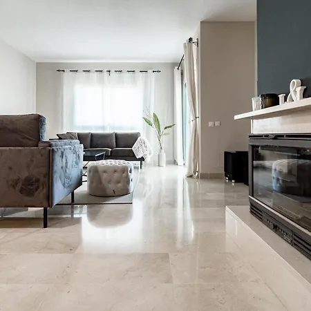 Panoramic Flat With Pool In - Ref 224