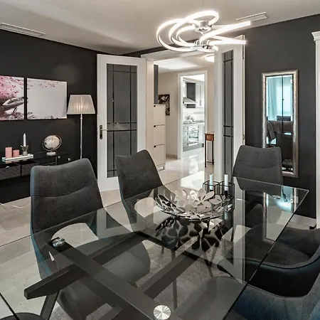 Panoramic Flat With Pool In - Ref 224 *